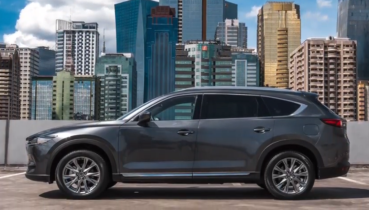 To drive or to lounge? -The Mazda CX-8 AWD Exclusive