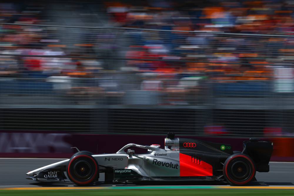 Audi R26 #27