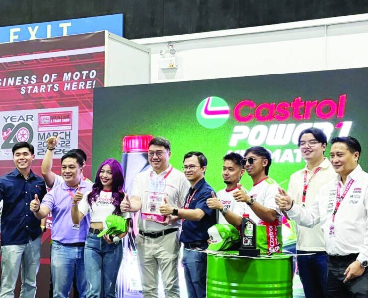 castrol motorcycle lubricant